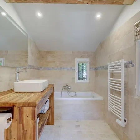 Renovee, Piscine Vue Mer, Clim, Borne Ve *